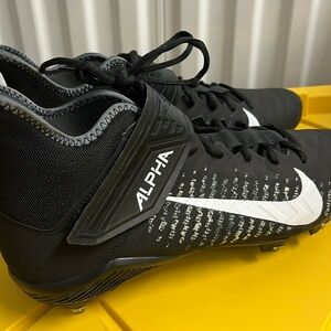 Nike alpha menace pro 2 mid wide football cleat bv3951-001 new